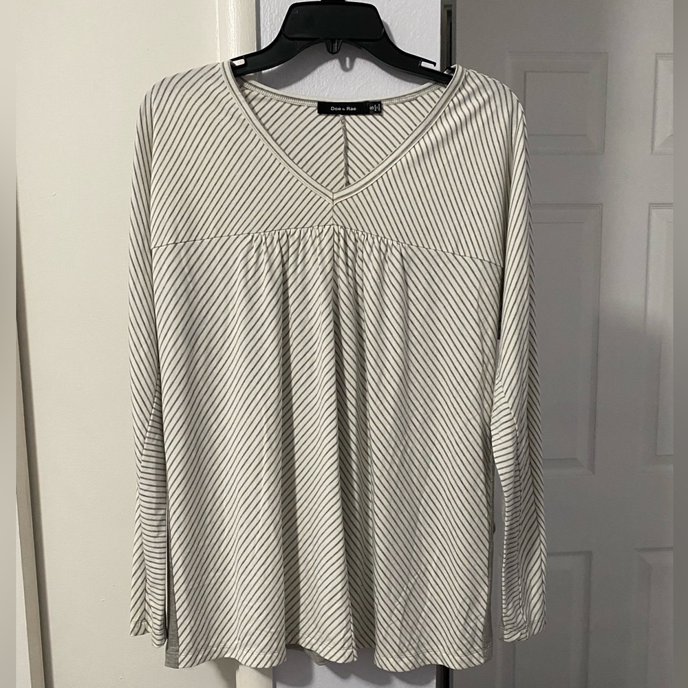 NWOT Doe & Rae Long Sleeve Stripe Shirt Size Small